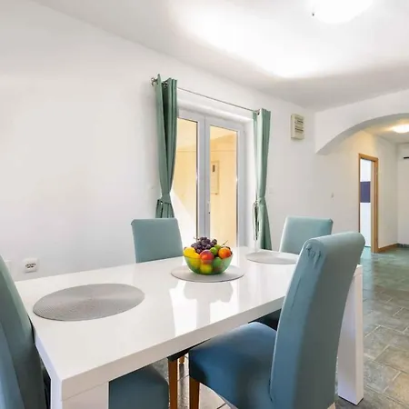 Rogoznica/sibenik Riviera 36429 Apartment